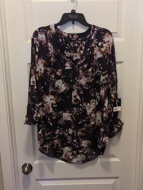 Simply Vera Vera Wang Purple Floral Blouse
